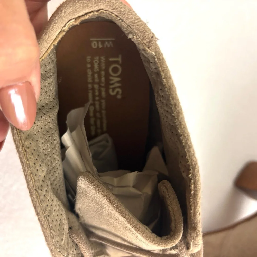 TOMS Lunata Beige Lace-Up‎ Suede Block Heel Metal Tip Lace-Up Ankle Booties W10